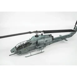 AH-1W Super Cobra 1/35 Kit 705116 1:35 scale Plastic by Trumpeter