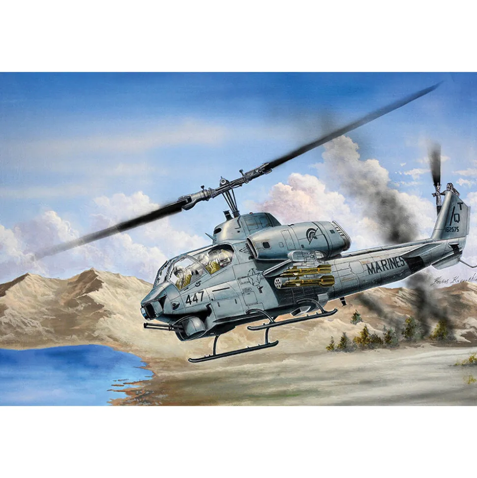 AH-1W Super Cobra 1/35 Kit 705116 1:35 scale Plastic by Trumpeter