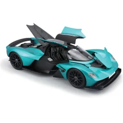 2022 Aston Martin Valkyrie - Green 1:18 Scale Diecast Model Car by Maisto
