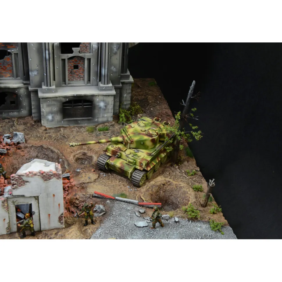 Battle For The Reichstag 1/72 Figure Kit 1:72 Scale Plastic Model Kit by Italeri