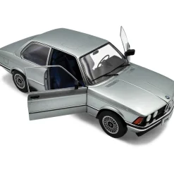 1980 BMW E21 323i - Saphirblau Metallic 1:18 Scale Diecast Model Car by Solido
