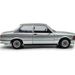 1980 BMW E21 323i - Saphirblau Metallic 1:18 Scale Diecast Model Car by Solido