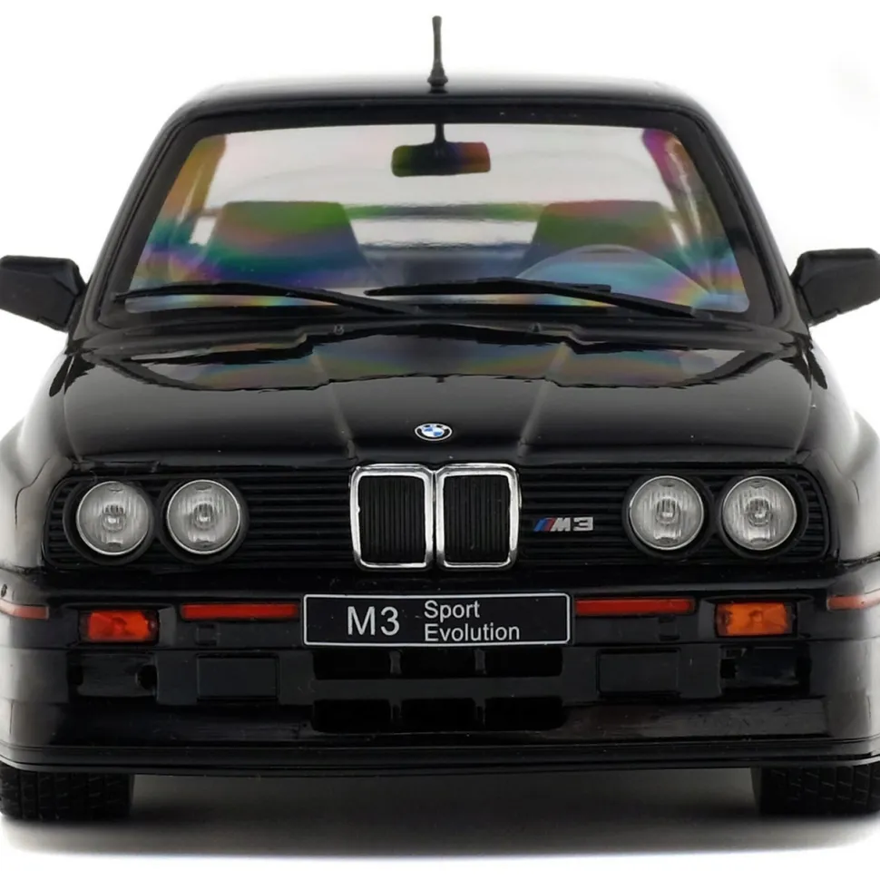 1990 BMW E30 M3 Sport EVO - Glanzschwarz 1:18 Scale Diecast Model Car by Solido