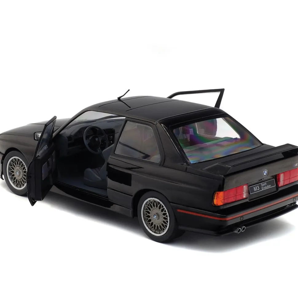 1990 BMW E30 M3 Sport EVO - Glanzschwarz 1:18 Scale Diecast Model Car by Solido