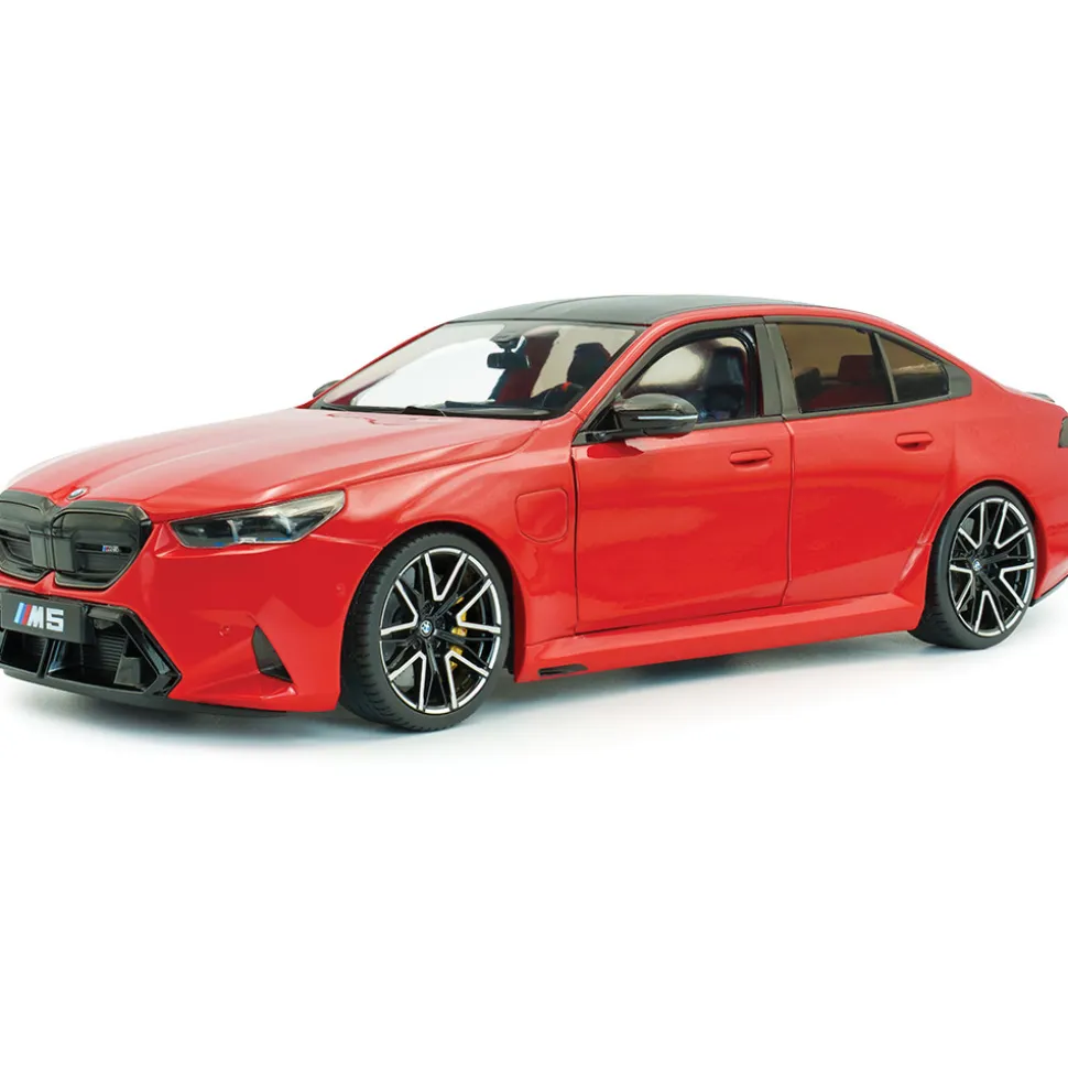 2025 BMW M5 Fire - Red 1:18 Scale Diecast Model Car by Solido