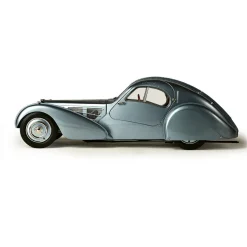Bugatti Atlantic 57SC Rothschild Diecast Model Kit 1:8 Scale Diecast Model Car Kit by IXO Models