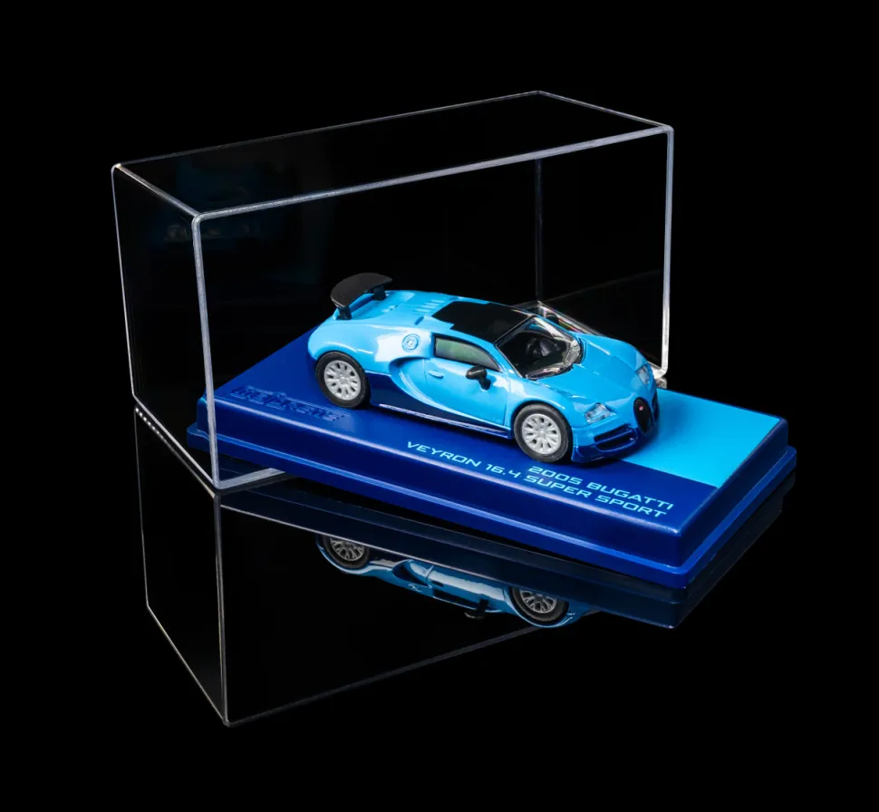 2005 Bugatti Veyron 1:64 Scale Diecast Model Car by Jada Toys