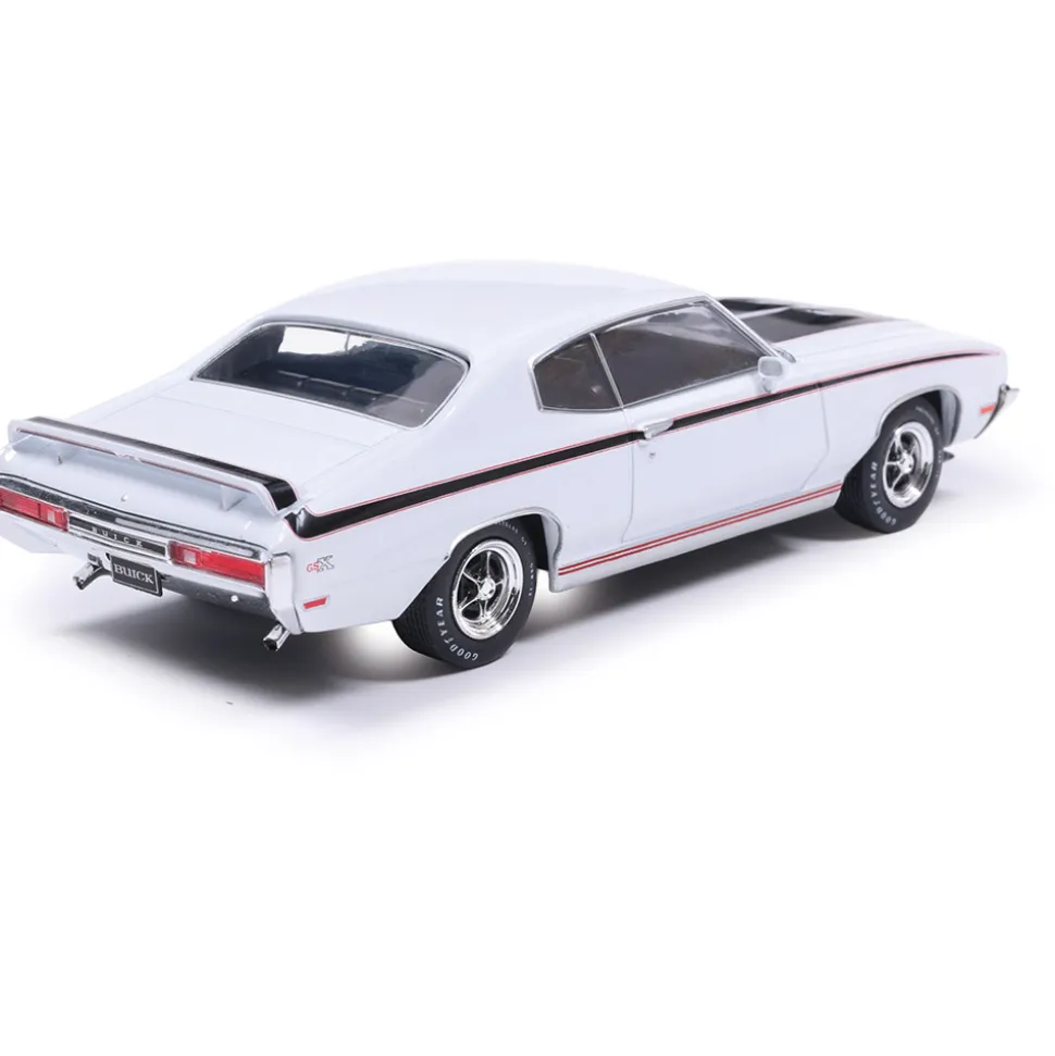 1970 Buick GSX - Apollo White 1:43 Scale Diecast Model Car by IXO Models