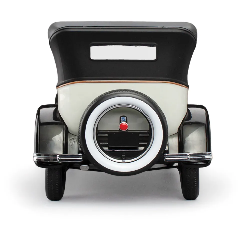 1925 Buick Model 25 - Light Grey 1:18 Scale Diecast Model Car by Sunstar
