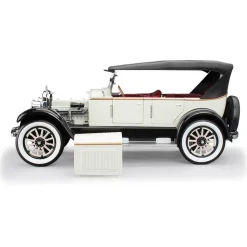 1925 Buick Model 25 - Light Grey 1:18 Scale Diecast Model Car by Sunstar