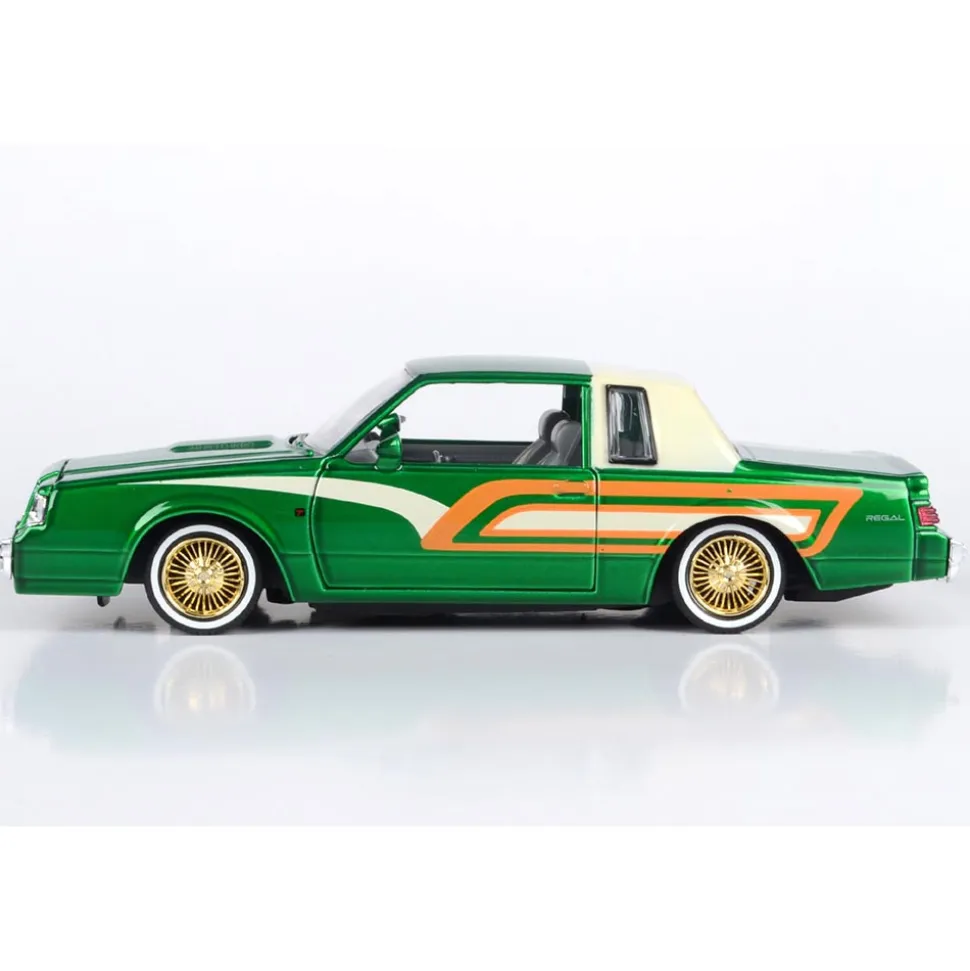 1987 Buick Regal - Get Low 1:24 Scale Diecast Model Car by Motormax