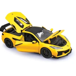 2025 C8 Corvette ZR1 - Yellow 1:18 Scale Diecast Model Car by Maisto