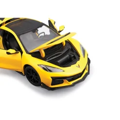2025 C8 Corvette ZR1 - Yellow 1:18 Scale Diecast Model Car by Maisto