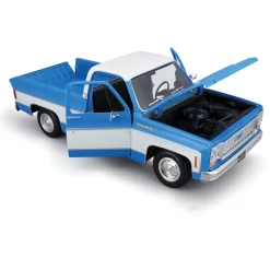 1974 Chevrolet C10 Cheyenne Super - Blue/White 1:18 Scale Diecast Model Truck by Maisto