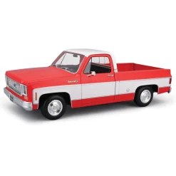 1974 Chevrolet C10 Cheyenne Super - Red/White 1:18 Scale Diecast Model Truck by Maisto