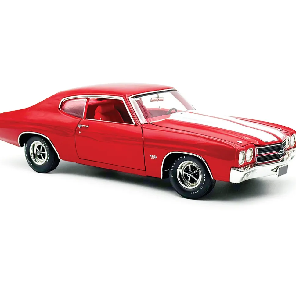 1970 Chevrolet Chevelle SS 454 LS6 - Cranberry Red 1:18 Scale Diecast Model Car by Acme
