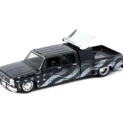 1973 Chevrolet Cheyenne Super 30 Stars & Stripes - MiJo Exclusives 1:64 Scale Diecast Model Truck by M2 Machines