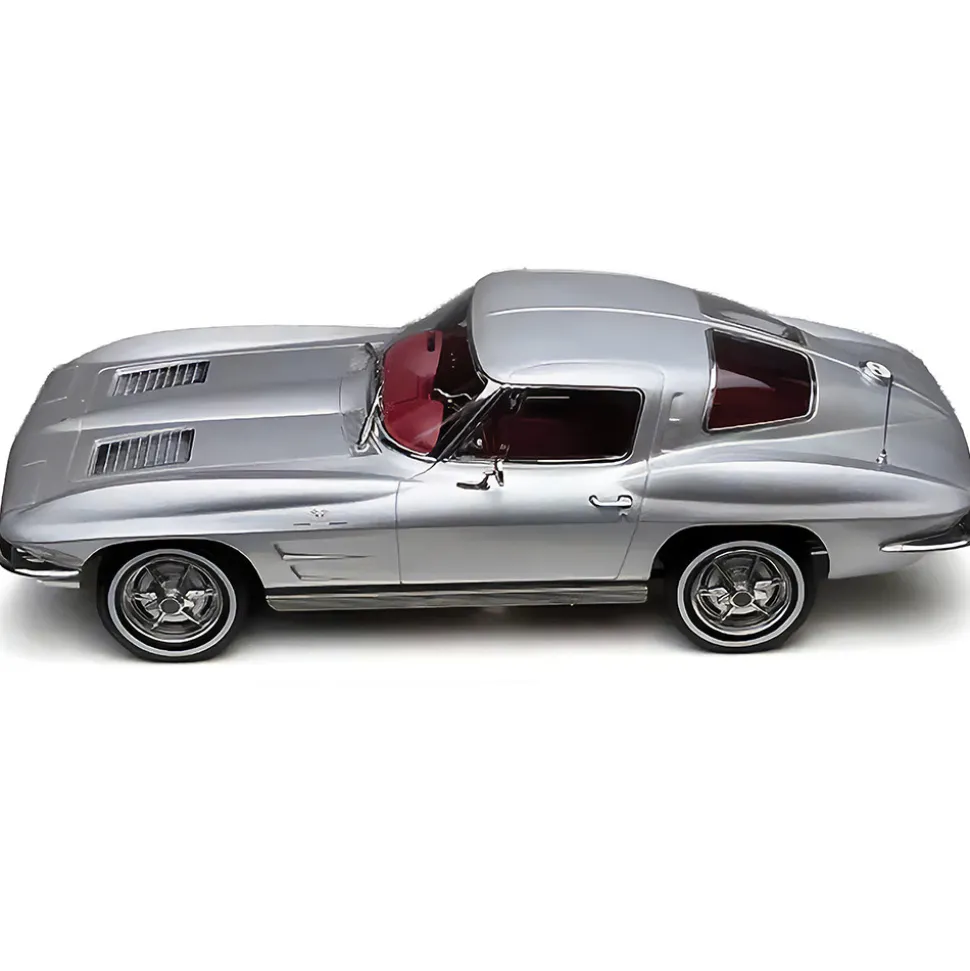 1963 Chevrolet Corvette Sting Ray Split Window 1:18 Scale Diecast Model Car by Norev