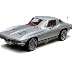 1963 Chevrolet Corvette Sting Ray Split Window 1:18 Scale Diecast Model Car by Norev