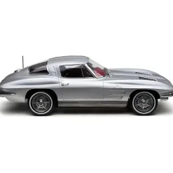 1963 Chevrolet Corvette Sting Ray Split Window 1:18 Scale Diecast Model Car by Norev