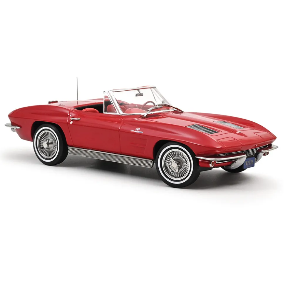 1963 Chevrolet Corvette Sting Ray Cabriolet - Red 1:18 Scale Diecast Model Car by Norev