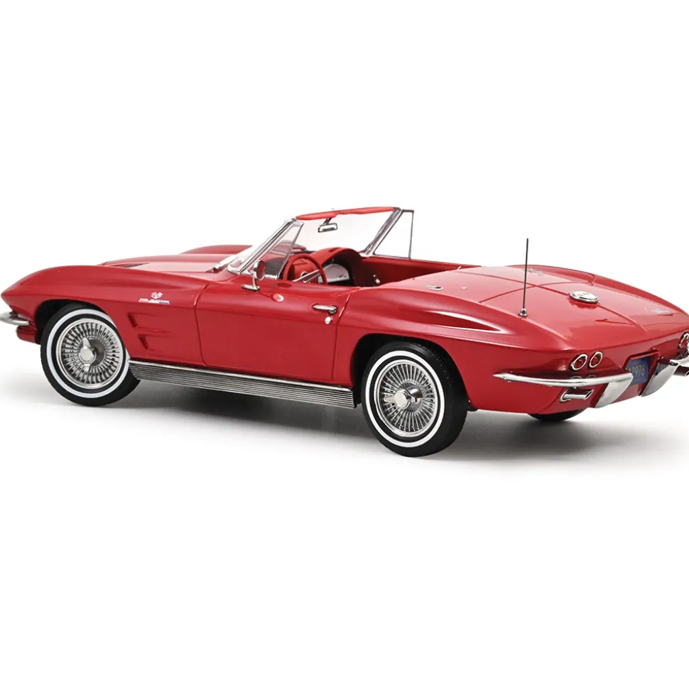 1963 Chevrolet Corvette Sting Ray Cabriolet - Red 1:18 Scale Diecast Model Car by Norev