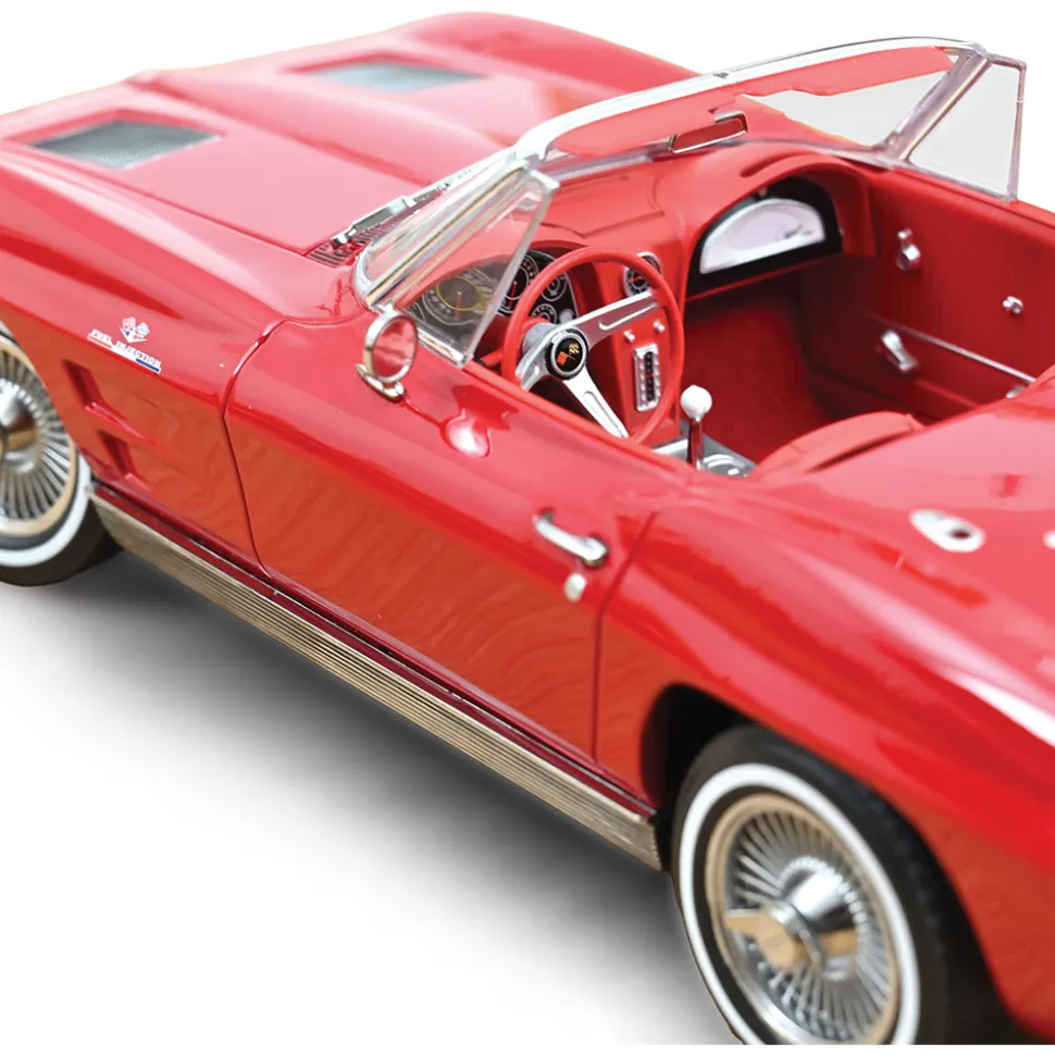 1963 Chevrolet Corvette Sting Ray Cabriolet - Red 1:18 Scale Diecast Model Car by Norev