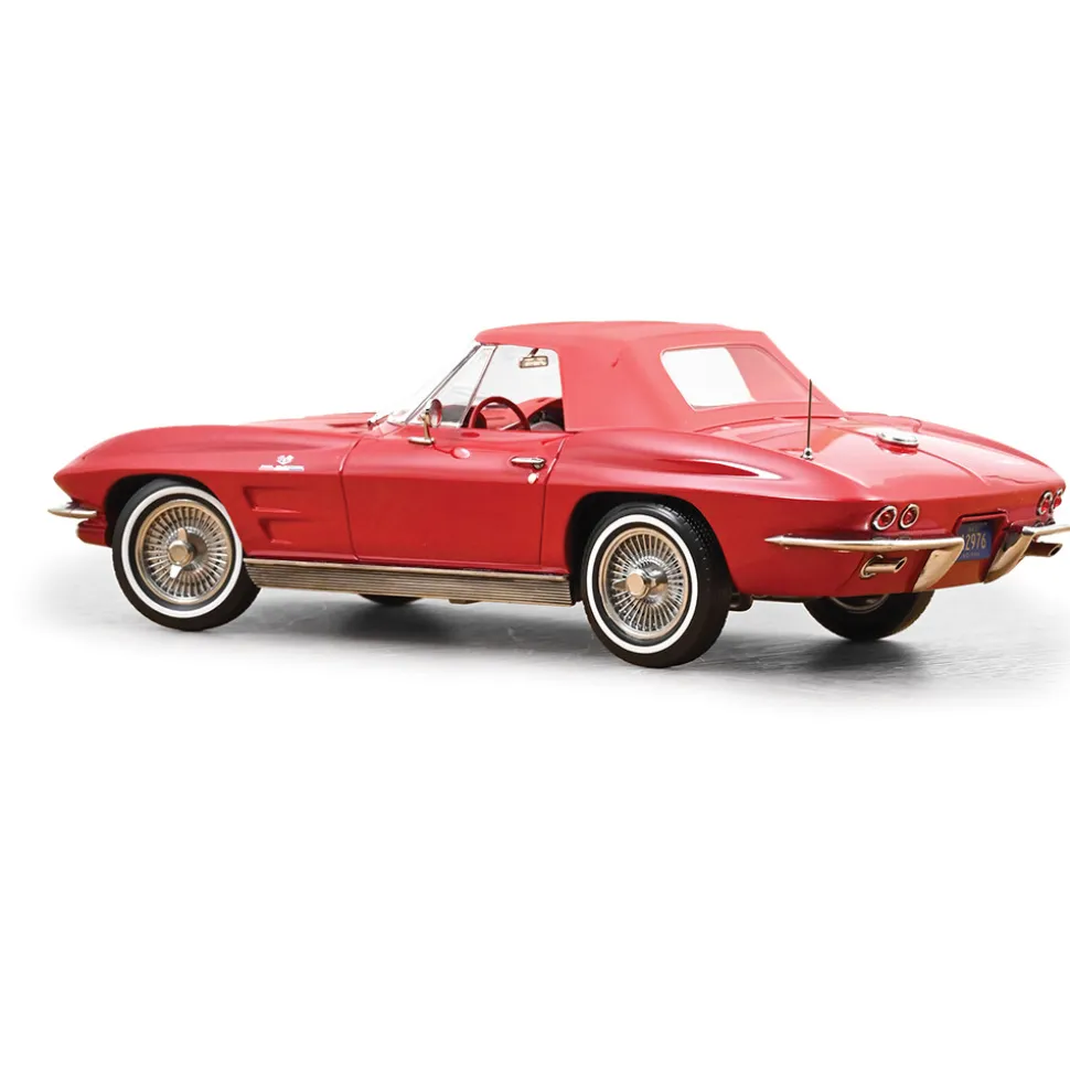 1963 Chevrolet Corvette Sting Ray Cabriolet - Red 1:18 Scale Diecast Model Car by Norev