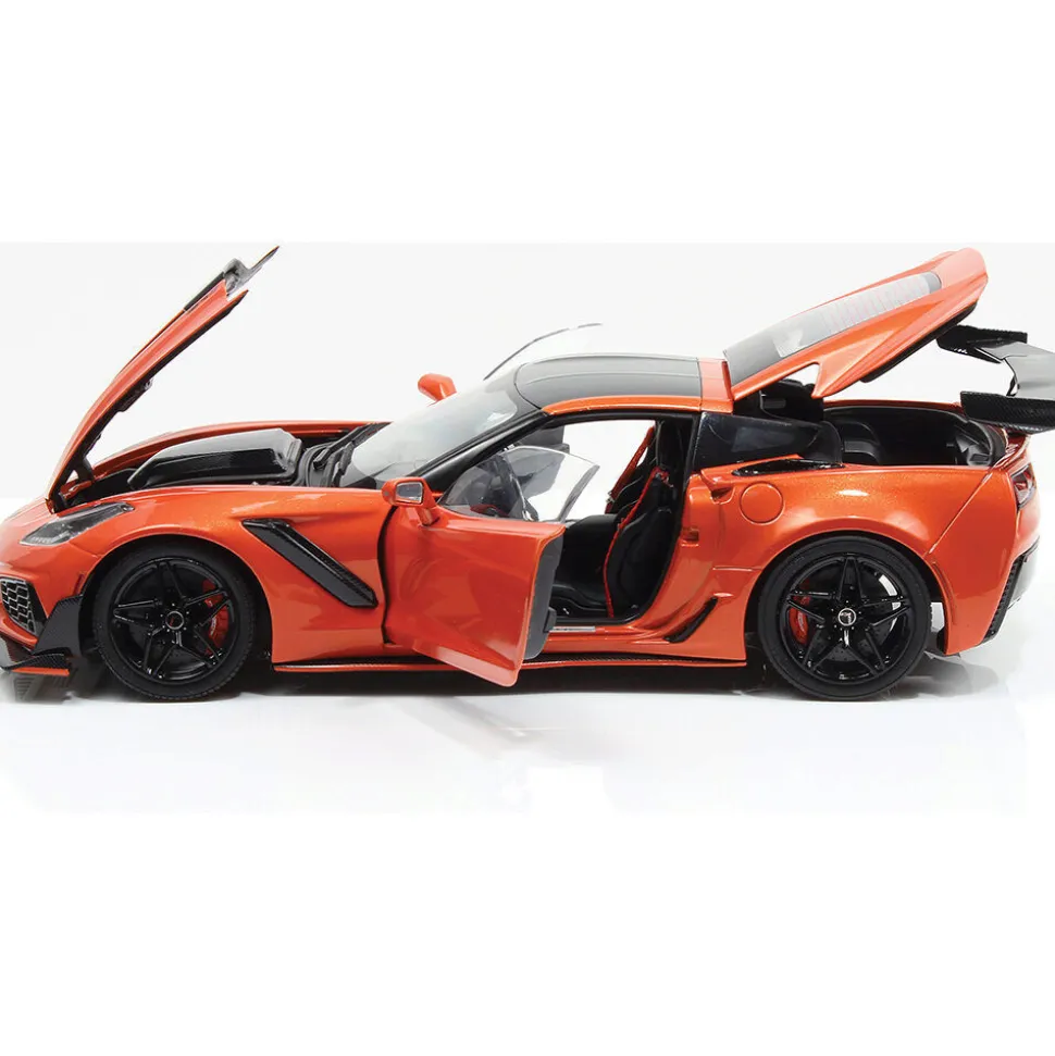 2019 Chevrolet Corvette ZR1 - Sebring Orange Tintcoat 1:18 Scale Diecast Model Car by IXO Models