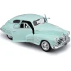 1948 Chevrolet Fleetline Aerosedan - Green 1:24 Scale Diecast Model Car by Maisto