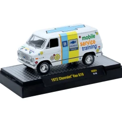 1972 Chevrolet G10 Van - Training Wheels 1:64 Scale Diecast Model Car by M2 Machines
