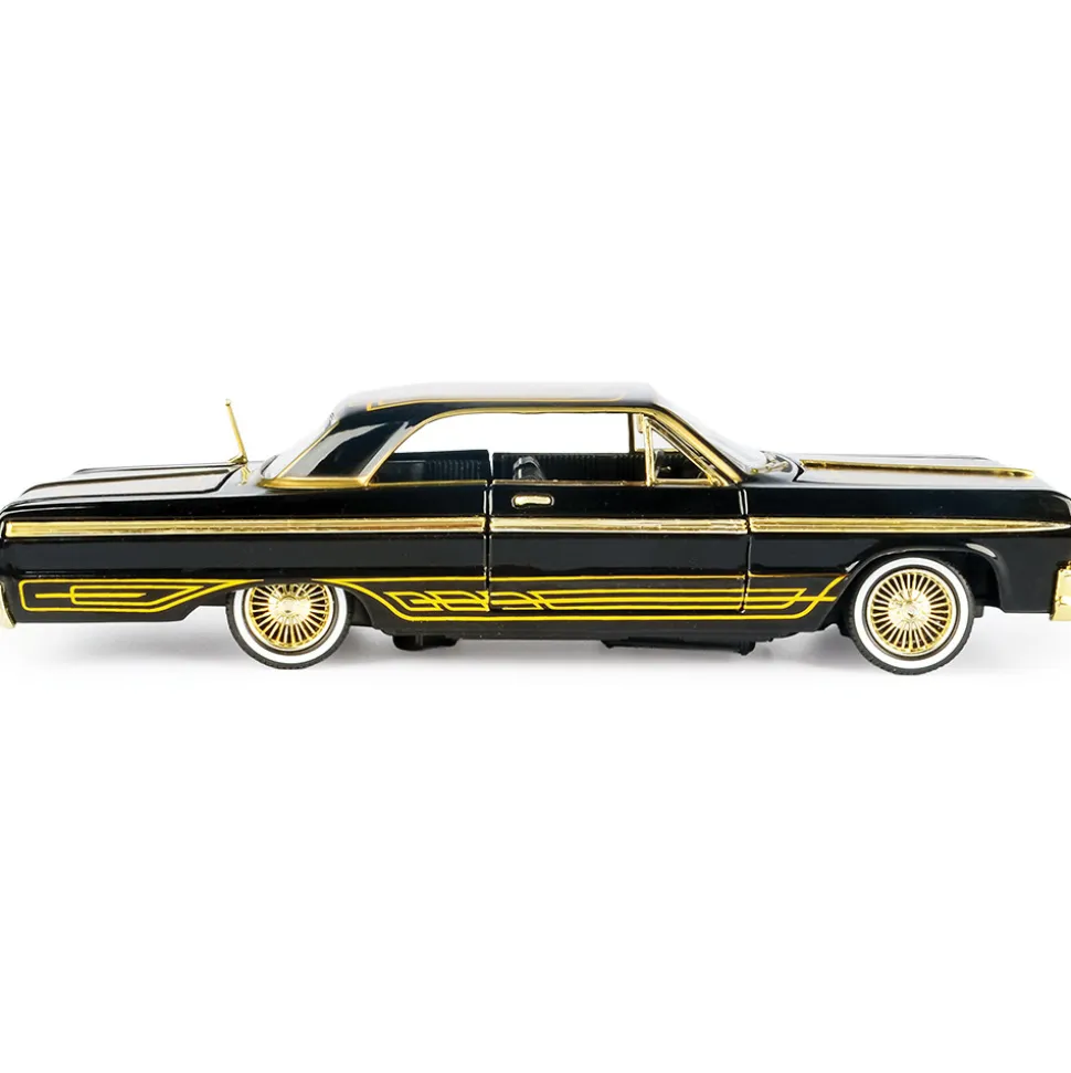 Chevrolet Impala - Midnight Eclipse 1:24 Scale Diecast Model Car by Motormax