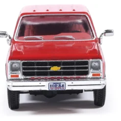1979 Chevrolet Scottsdale K20 - Carmine Red & Dark Carmine R 1:64 Scale Diecast Model Truck by IXO Models