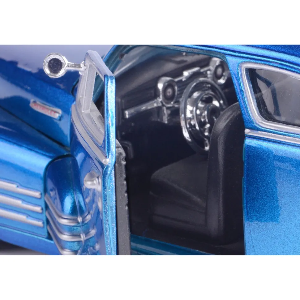 1948 Chevy Aerosedan Fleetline - Metallic Blue 1:24 Scale Diecast Model Car by Motormax