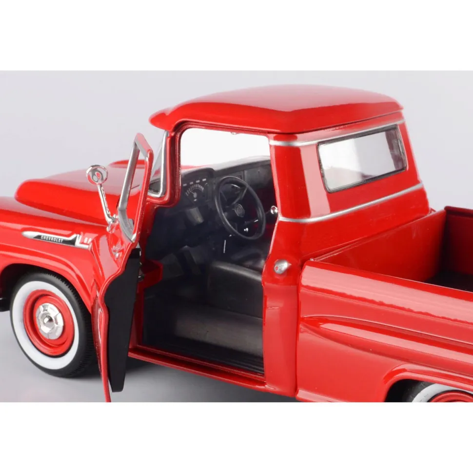 1958 Chevy Apache Fleetline Pickup 1:24 Scale Diecast Model Truck by Motormax