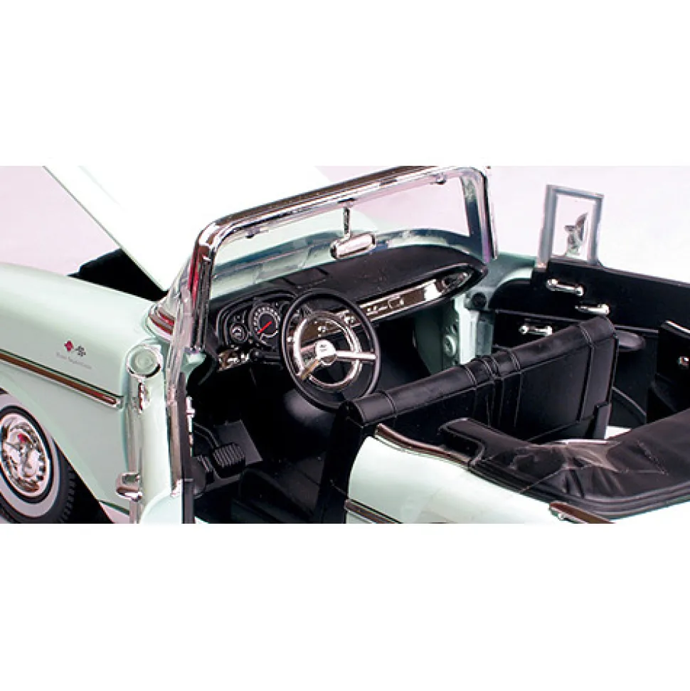1957 Chevy Bel Air Convertible - Mist Green 1:18 Scale Diecast Model by Motormax