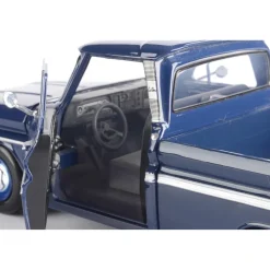 1966 Chevy C-10 Fleetside Pickup 1:24 Scale Diecast Model by Motormax
