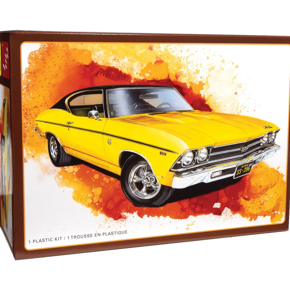 1969 Chevy Chevelle SS 396 Hardtop 1:25 Scale Plastic Model Kit by AMT
