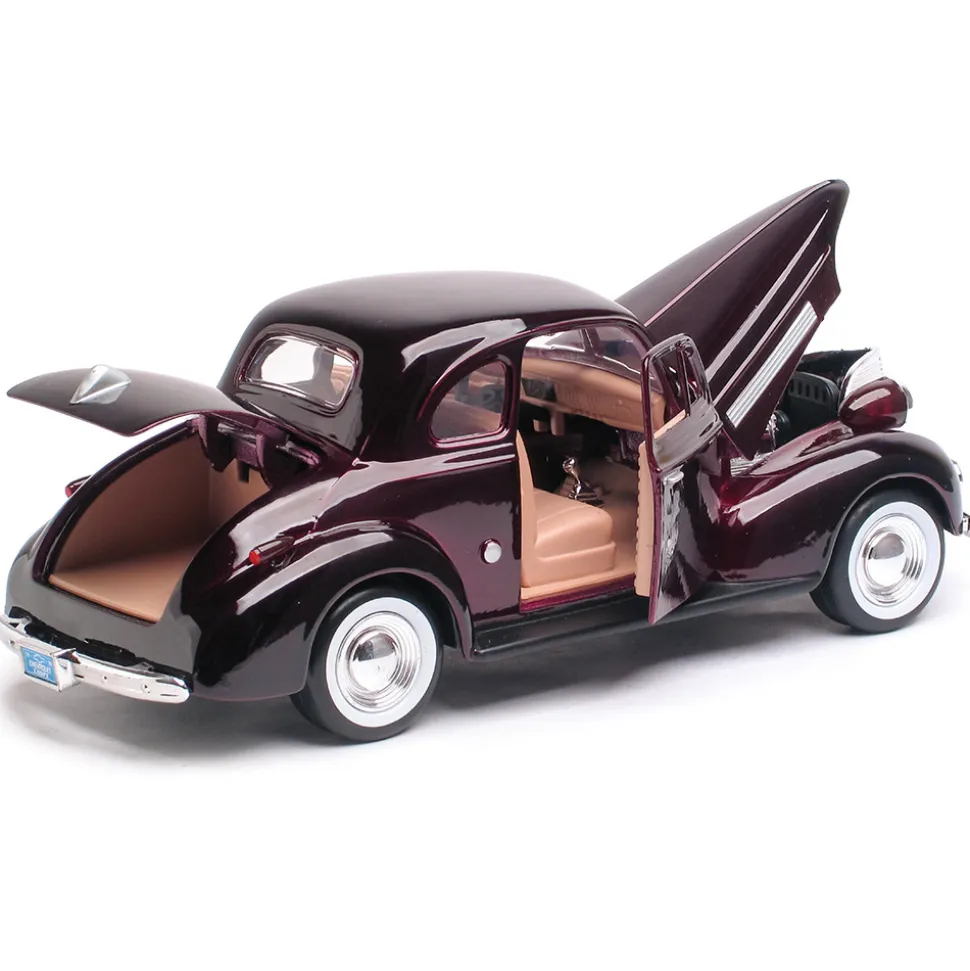 1939 Chevy Coupe - Burgundy 1:24 Scale Diecast Model by Motormax