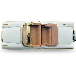 1958 Chevy Impala - Luxe Legends 1:24 Scale Diecast Model Car by Motormax