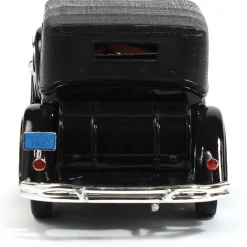 1932 Chrysler LeBaron - Black 1:32 Scale Diecast Model Car by Signature Models