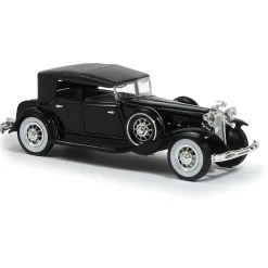 1932 Chrysler LeBaron - Black 1:32 Scale Diecast Model Car by Signature Models