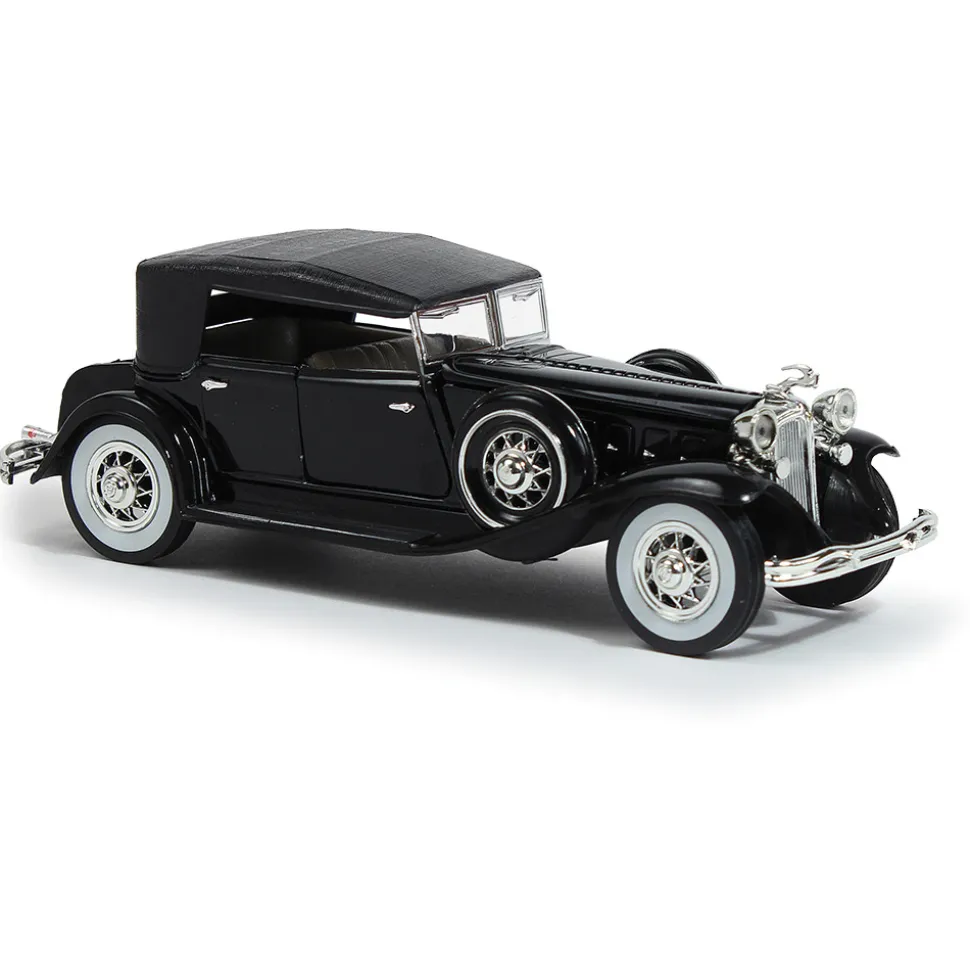 1932 Chrysler LeBaron - Black 1:32 Scale Diecast Model Car by Signature Models