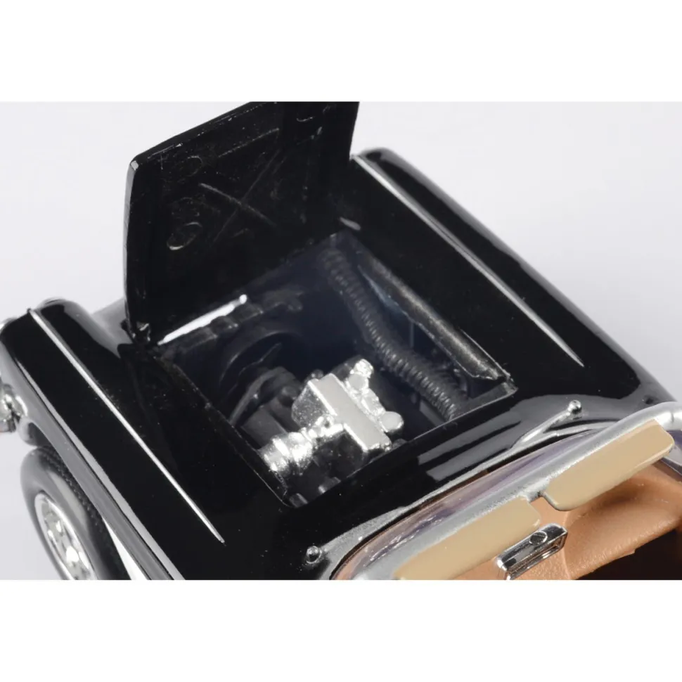 1959 Corvette - Black 1:24 Scale Diecast Model Car by Motormax