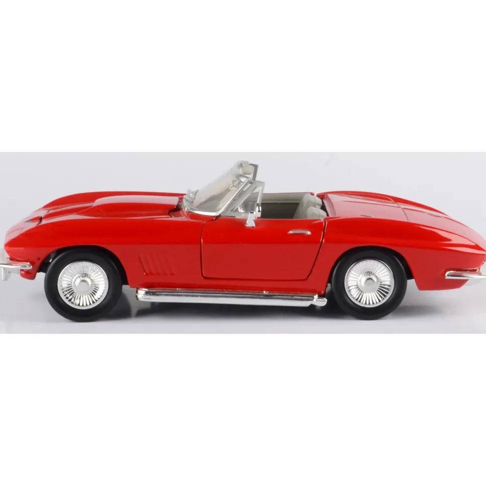 1967 Corvette - Red 1:24 Scale Diecast Model Car by Motormax