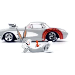 1957 Corvette w/Bugs Bunny Figure Hollywood Rides 1:24 Scale Diecast Model Car by Jada Toys