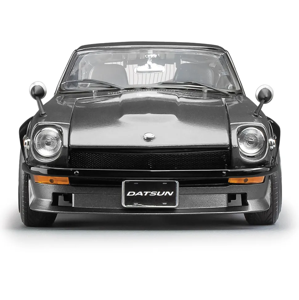 1971 Datsun 240Z Widebody - Dark Gray 1:18 Scale Diecast Model Car by Sunstar