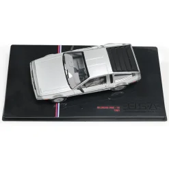 1981 DeLorean DMC-12 - Silver 1:43 Scale Diecast Model Car by IXO Models