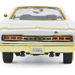 1969 Dodge Coronet Super Bee - Luxe Legends 1:24 Scale Diecast Model Car by Motormax