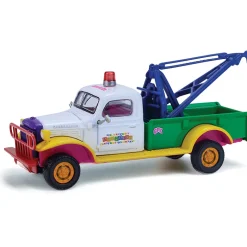 1945 Dodge Power Wagon Wrecker - Wrecking Bill 1:64 Scale Diecast Model Truck by Greenlight